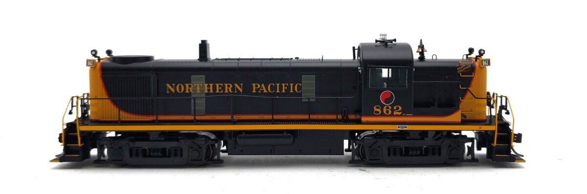 Bowser 24675 HO Scale Northern Pacific Alco RS-3 Phase 3 Diesel Locomotive #862