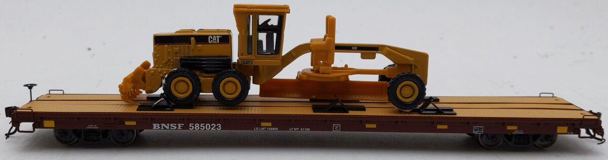 MTH 80-98017 Burlington Northern Santa Fe HO 60' Wood Flat Car w/163H Grader