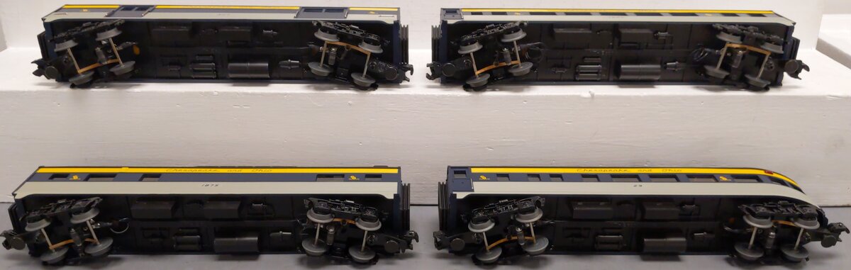 MTH 30-6141 O C&O RailKing O-27 Streamlined Passenger Car Set (Set of 4) NIB
