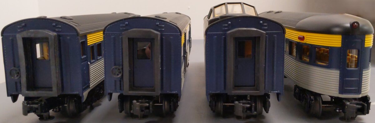 MTH 30-6141 O C&O RailKing O-27 Streamlined Passenger Car Set (Set of 4) NIB