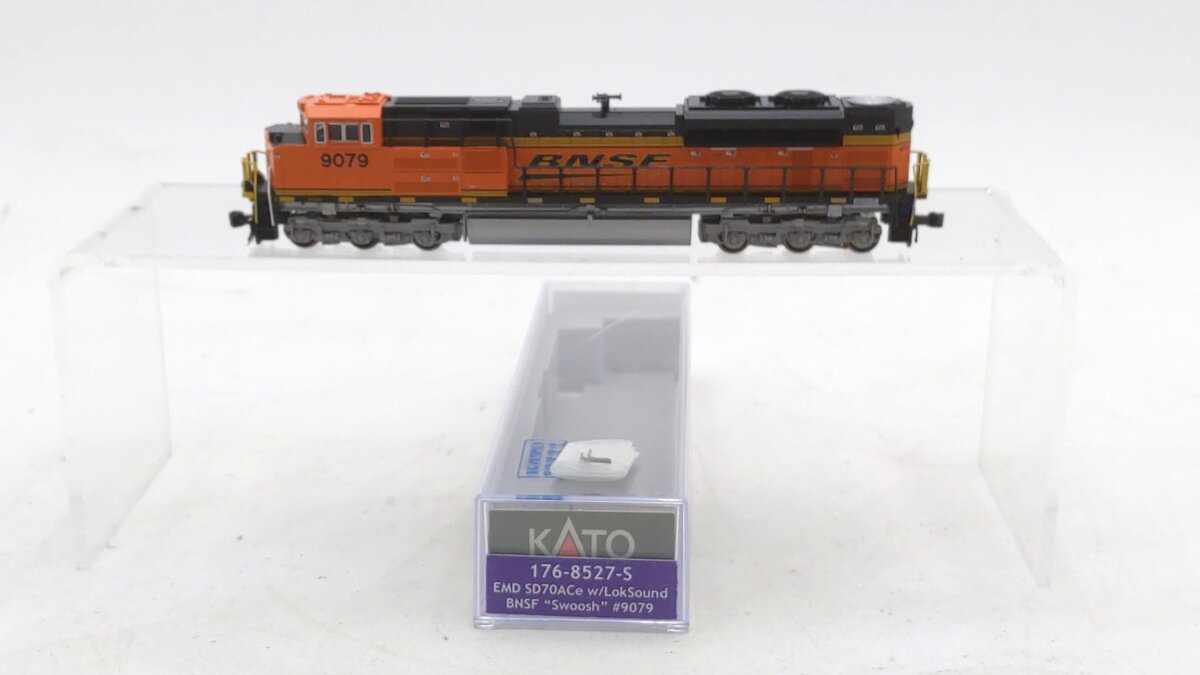 Kato 176-8527-S N BNSF EMD SD70ACe Diesel Locomotive #9079 w/LokSound DCC