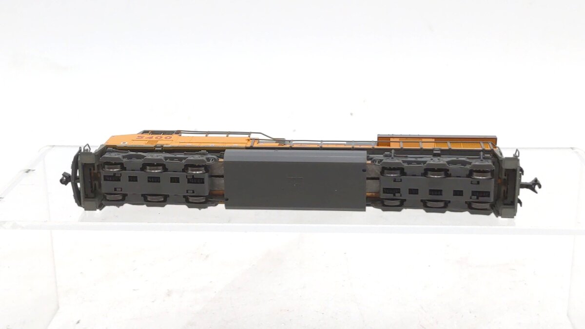 Kato 176-8954 N Union Pacific GE ES44AC Diesel Locomotive #5400