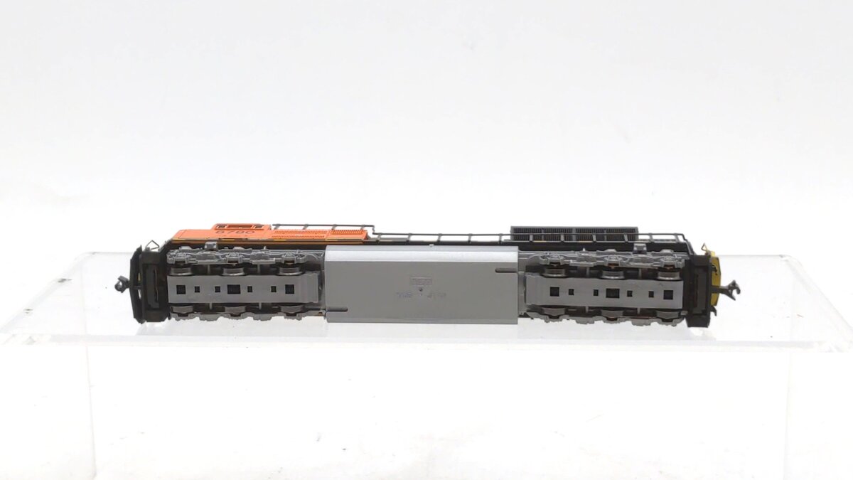 Kato 176-8526 N BNSF "Swoosh" EMD SD70ACe Diesel Locomotive #8780
