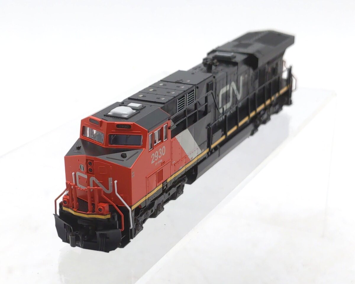 Kato 176-8951 N Scale Canadian National GE ES44AC Diesel Locomotive #2930