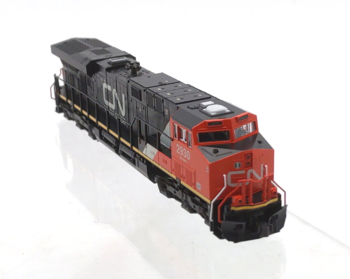 Kato 176-8951 N Scale Canadian National GE ES44AC Diesel Locomotive #2930