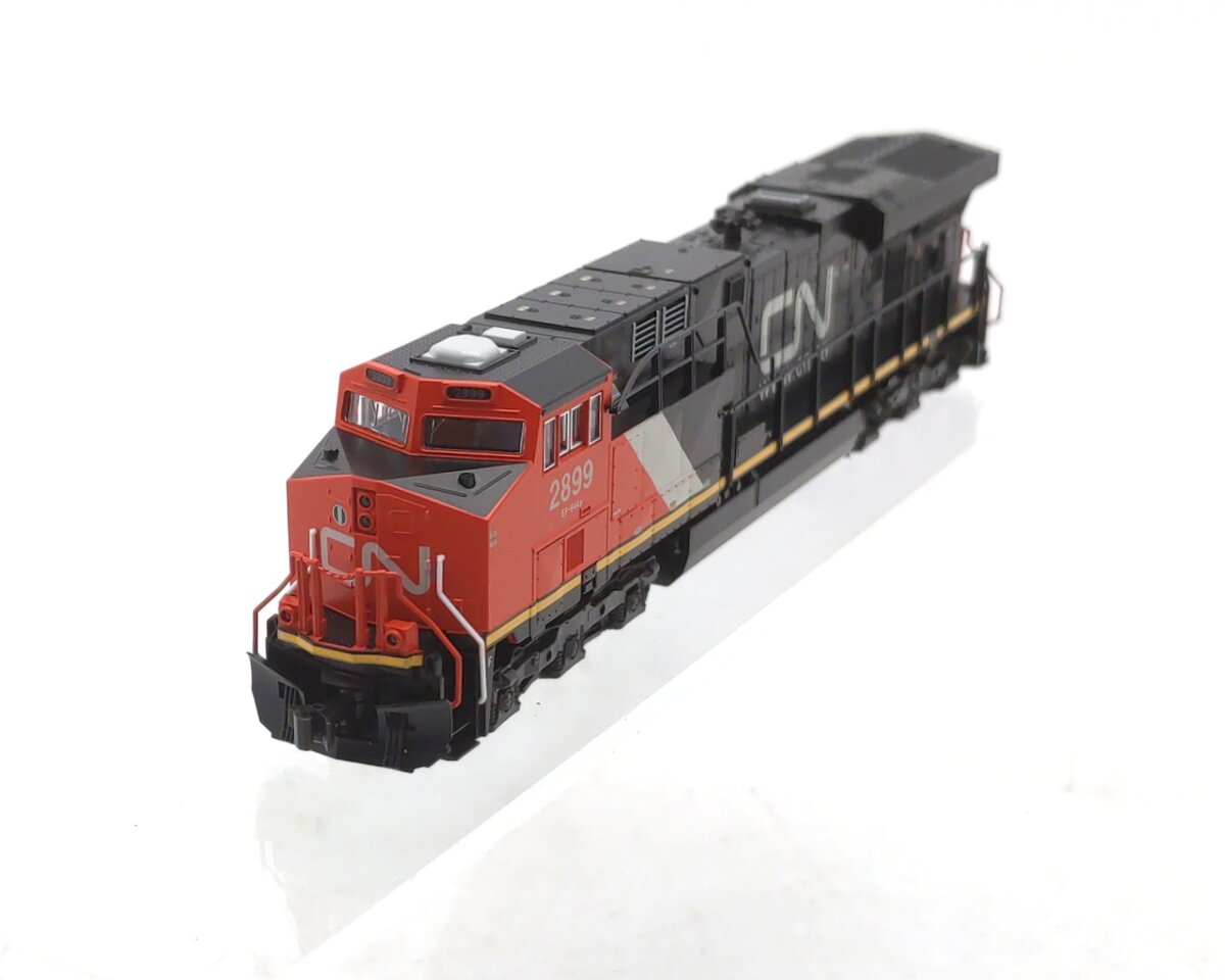 Kato 176-8950 N Scale Canadian National GE ES44AC Diesel Locomotive #2899