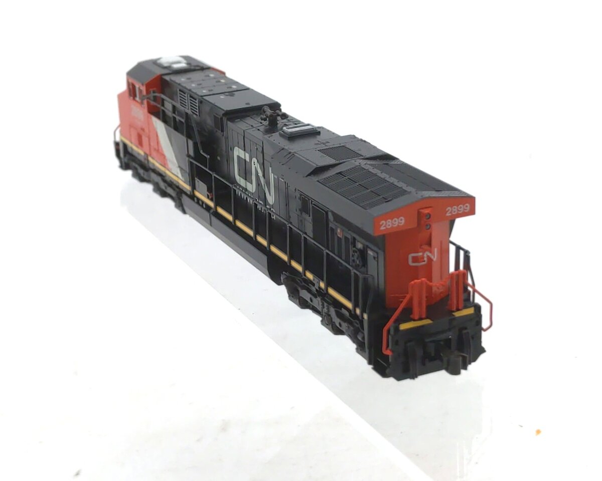 Kato 176-8950 N Scale Canadian National GE ES44AC Diesel Locomotive #2899