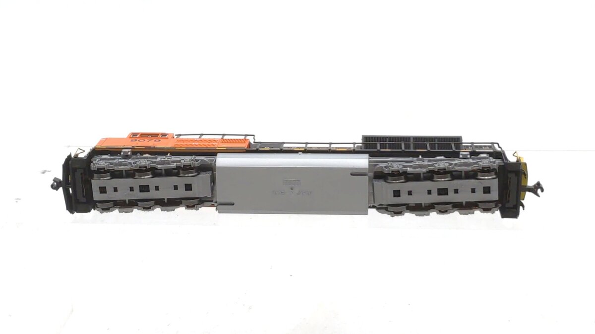 Kato 176-8527 N BNSF Swoosh SD70ACe Diesel Locomotive #9079 w/DCC LN/Box