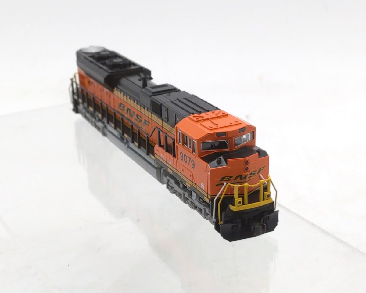 Kato 176-8527 N BNSF Swoosh SD70ACe Diesel Locomotive #9079 w/DCC LN/Box