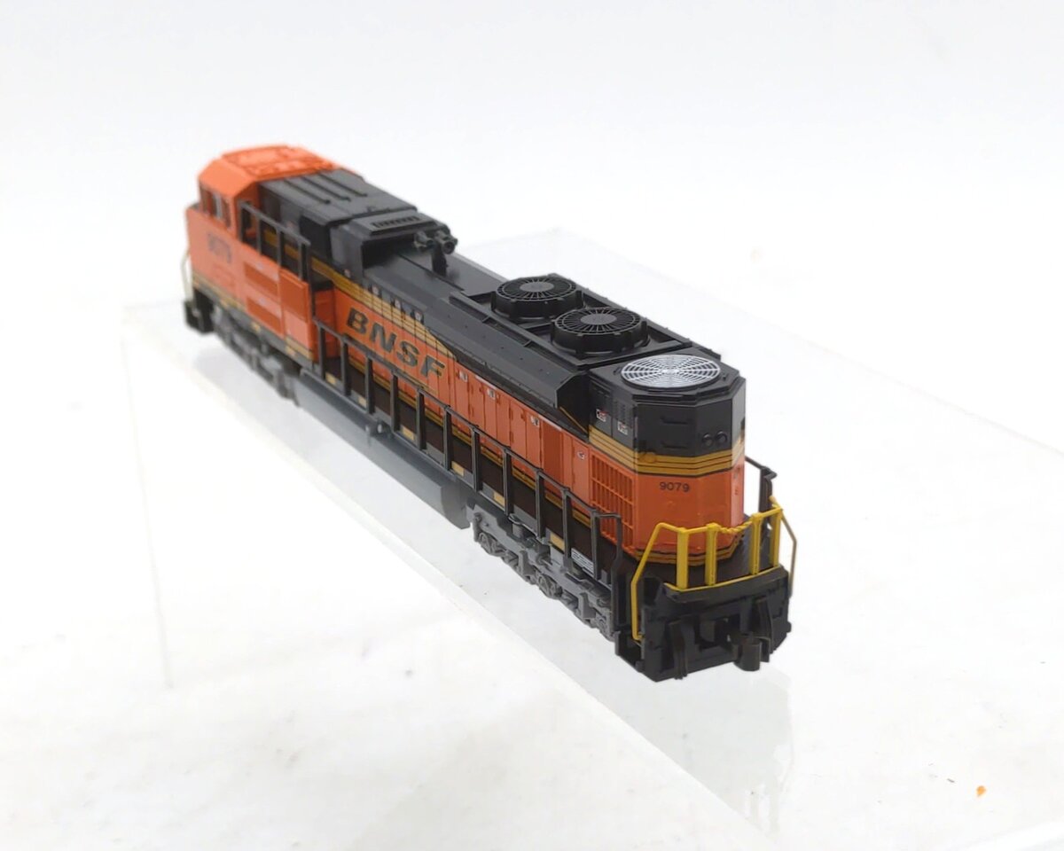Kato 176-8527 N BNSF Swoosh SD70ACe Diesel Locomotive #9079 w/DCC LN/Box