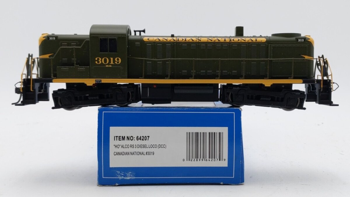 Bachmann 64207 HO Canadian National ALCO RS3 Diesel Locomotive DCC #3019