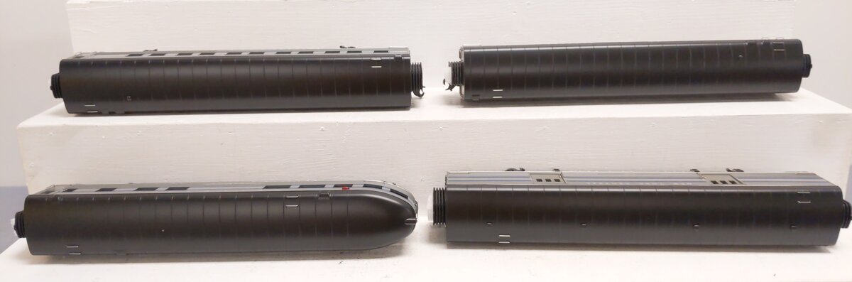 MTH 30-67755 O New York Central 60' Streamline Passenger Car Set (Set of 4)