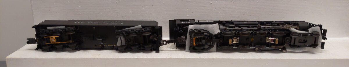 MTH 20-3373-1 O Gauge NYC 4-8-2 L-3b Mohawk Steam Loco & Tender #3049 w/PS2
