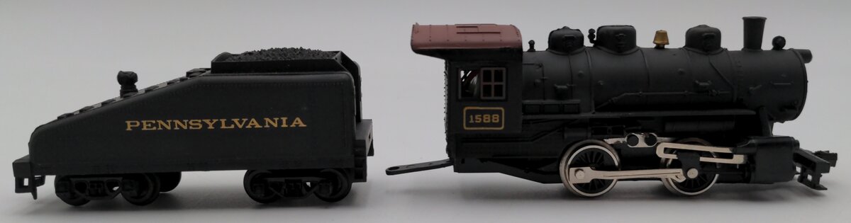 IHC 8005 HO Pennsylvania Railroad Switcher Steam Locomotive #1588 VG