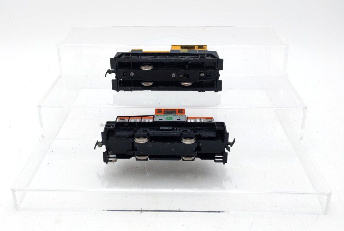 HO Scale Assorted Diesel Locomotives [2] VG