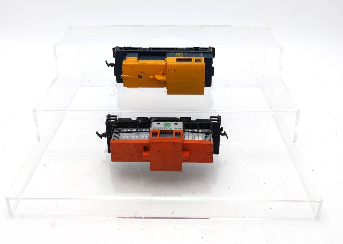 HO Scale Assorted Diesel Locomotives [2] VG