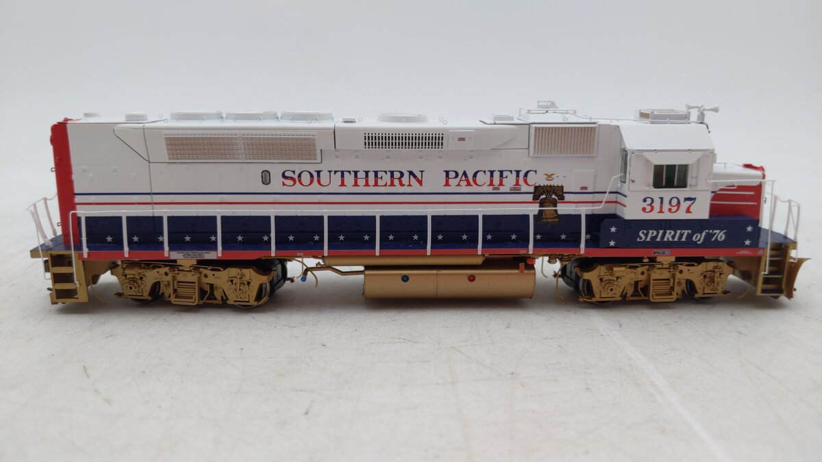 Athearn G40758 HO Southern Pacific GP40P-2 Diesel Locomotive #3197