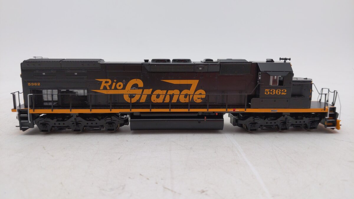 Athearn 95106 HO Scale Rio Grande SD40T-2 Diesel Locomotive #5362 EX/Box