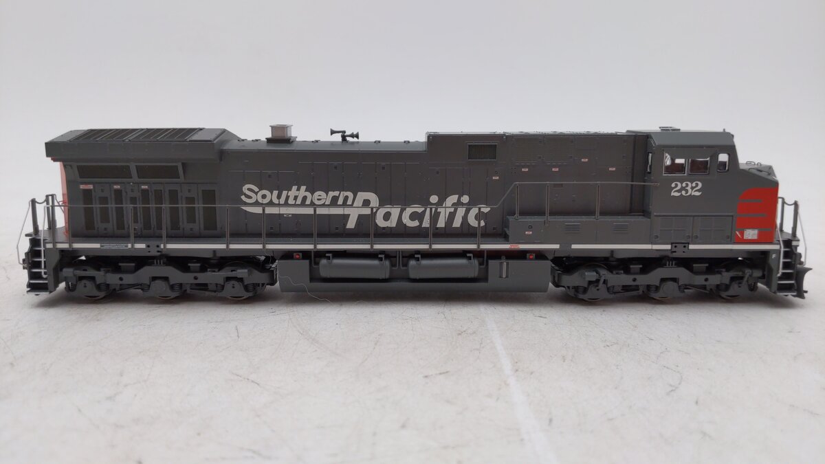 Athearn 79874 HO Scale Southern Pacific AC4400 Powered Diesel Locomotive #232 LN/Box