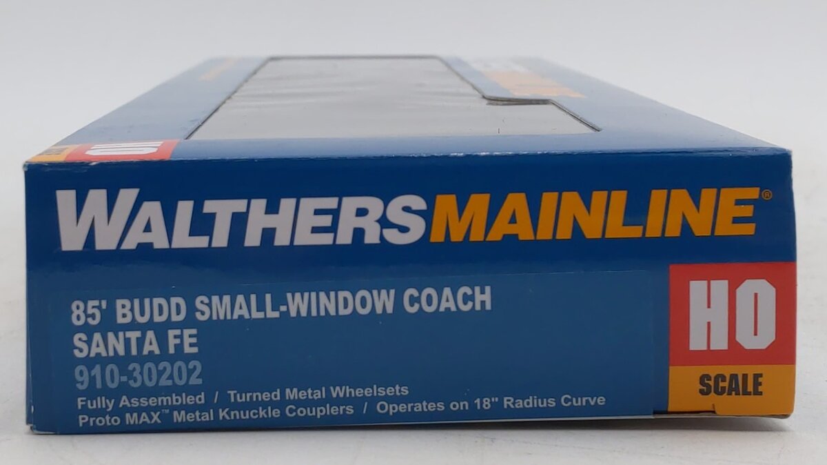 Walthers 910-30202 HO Scale Santa Fe 85' Budd Small-Window Coach Passenger Car