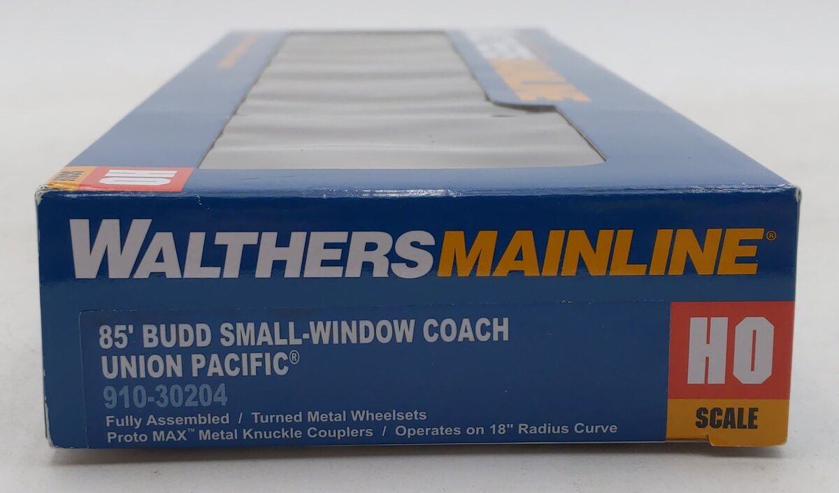 Walthers 910-30204 HO Scale Union Pacific 85' Budd Small-Window Coach Car LN/Box