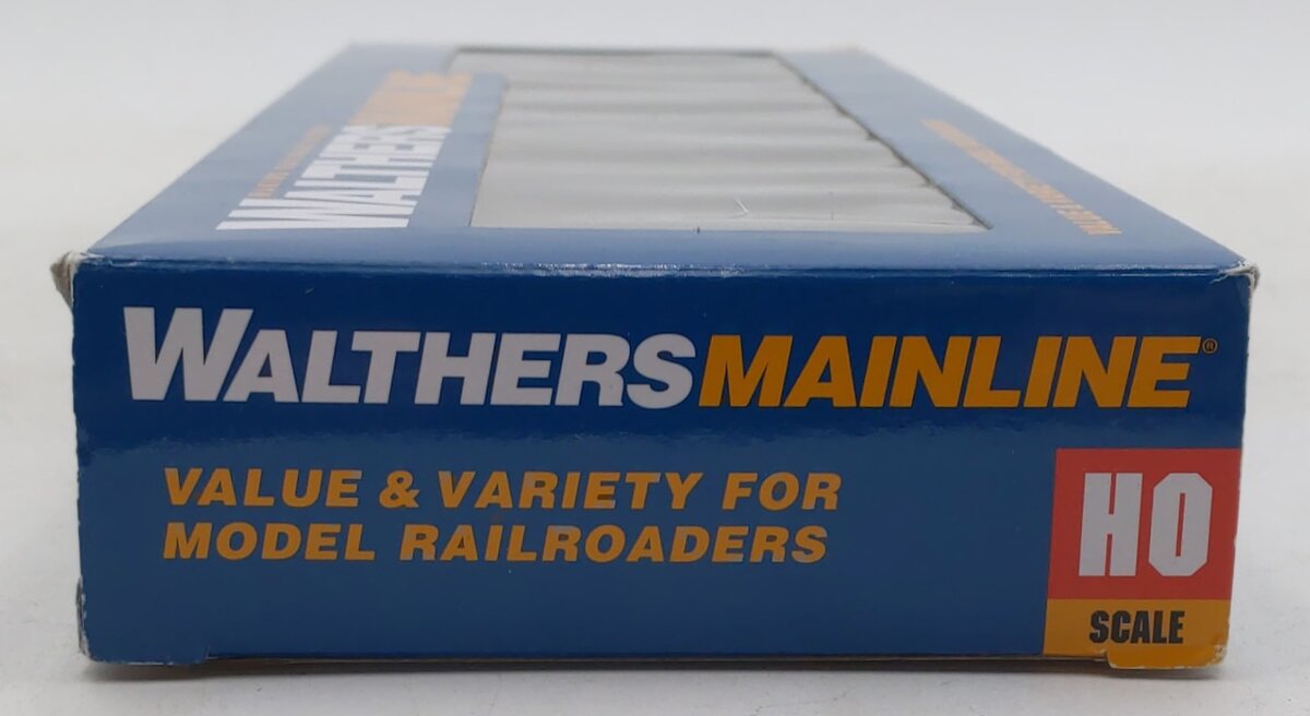 Walthers 910-30204 HO Scale Union Pacific 85' Budd Small-Window Coach Car LN/Box