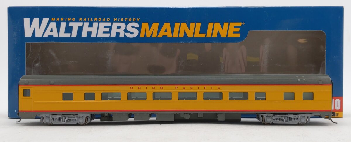 Walthers 910-30008 HO Scale Union Pacific 85' Budd Large-Window Coach Car LN/Box