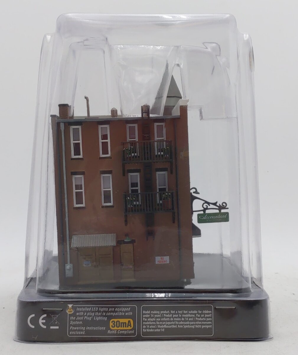 Woodland Scenics BR5039 HO Built-&-Ready Davenport Department Store Building