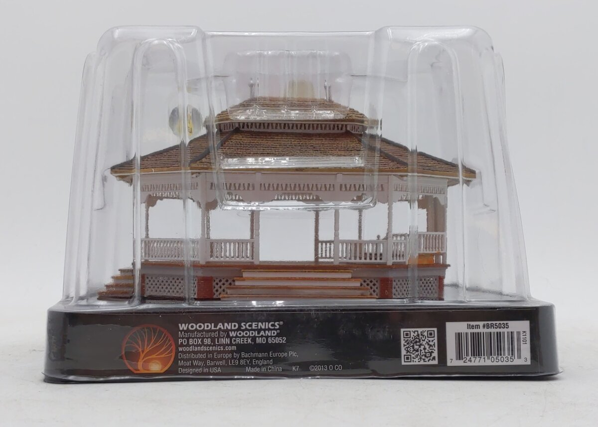 Woodland Scenics BR5035 HO Built-&-Ready Grand Gazebo Building