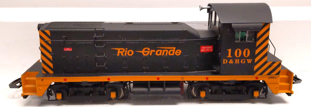USA Trains R22001 G Denver and Rio Grande Western NW-2 Diesel Locomotive