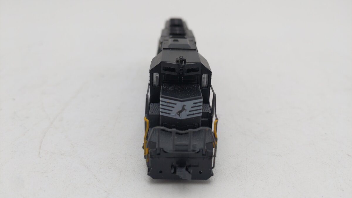 Kato 176-4810 Norfolk Southern SD40-2 Diesel Locomotive #1642 EX