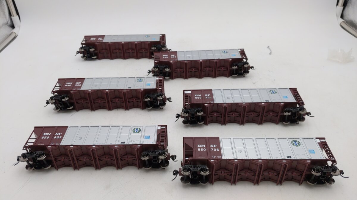 Walthers 910-56852 HO BNSF RD4 Coal Hopper (Set of 6)