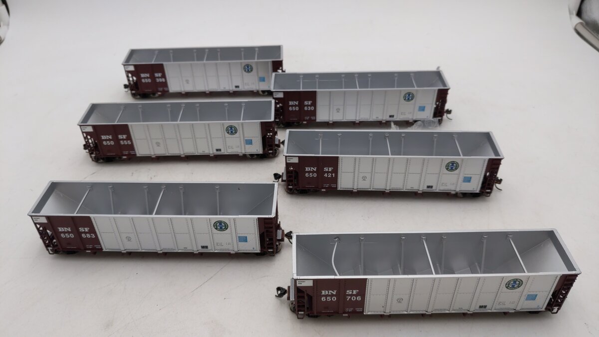 Walthers 910-56852 HO BNSF RD4 Coal Hopper (Set of 6)