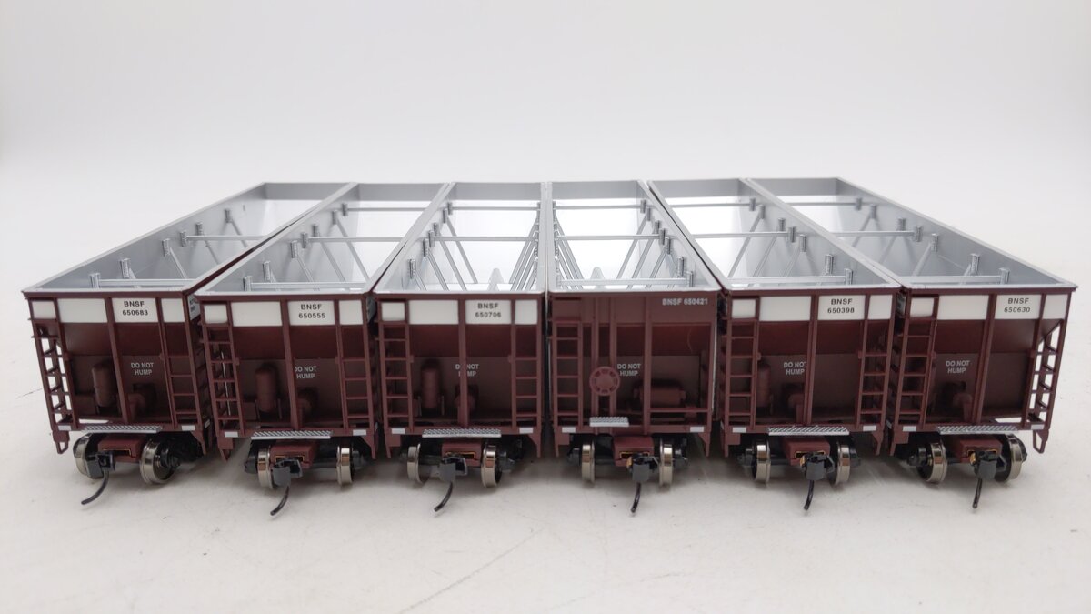 Walthers 910-56852 HO BNSF RD4 Coal Hopper (Set of 6)