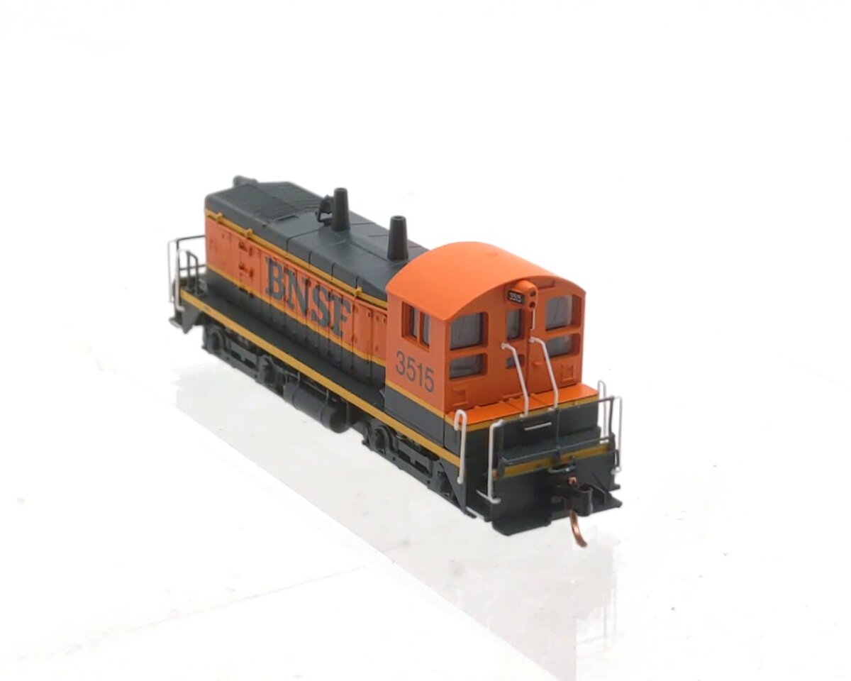 Walthers 929-50104 N Scale Burlington Northern Santa Fe EMD SW1200 Diesel #3515
