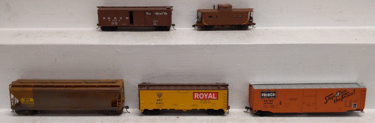 HO Scale Assorted Train Cars [5] VG