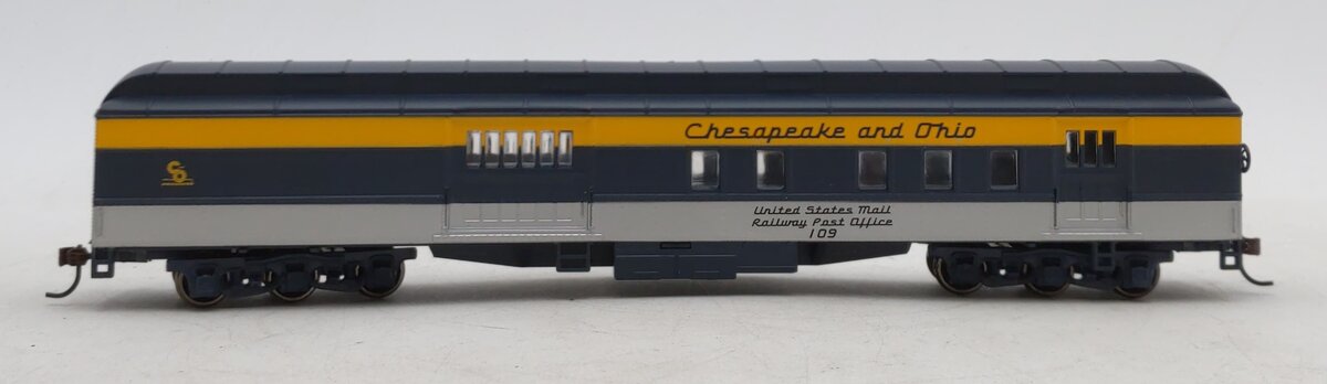 Athearn 79469 HO Chesapeake & Ohio Heavyweight RPO Ready to Run #109