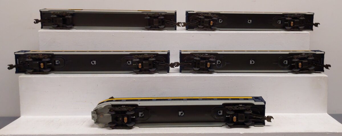 MTH 20-6502 O Chesapeake & Ohio 70' Aluminum Passenger Car Set (Set of 5) EX/Box