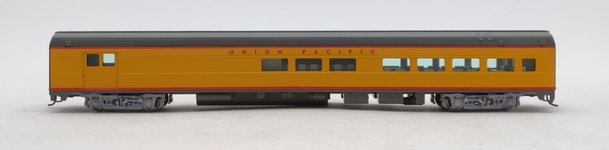 Walthers 910-30058 HO Scale Union Pacific 85' Budd Baggage/Lounge Passenger Car LN/Box