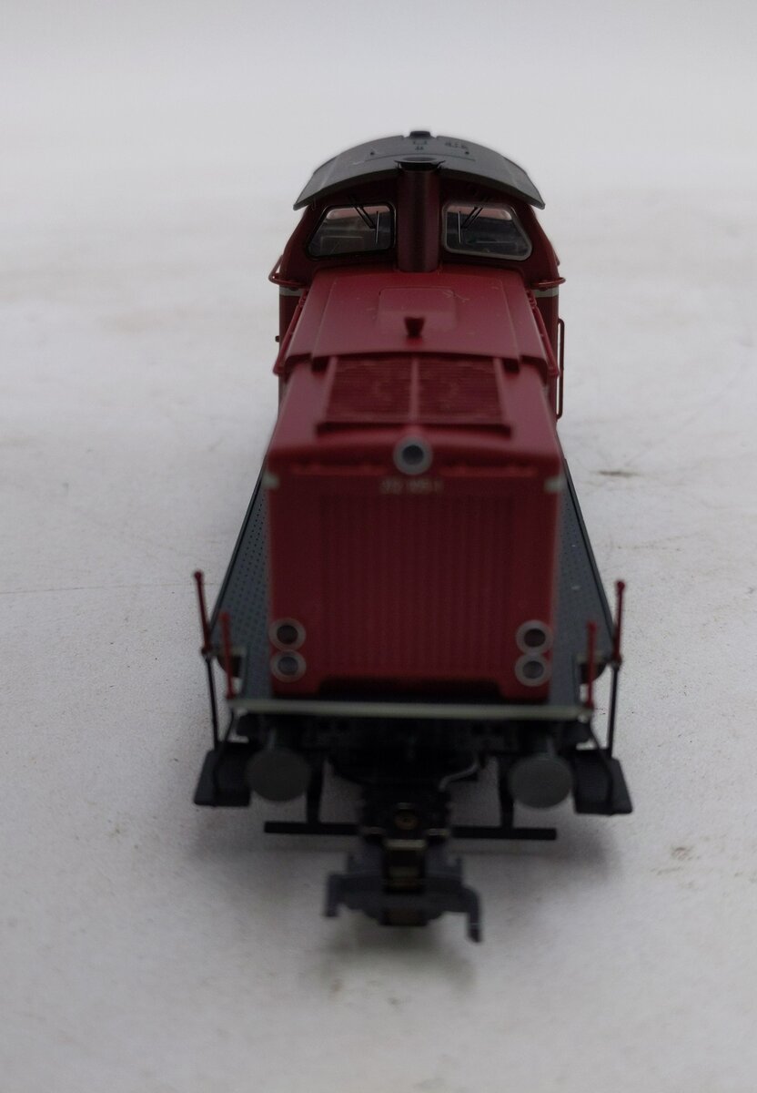 Marklin 37000 HO Scale DB Diesel Switcher #212 105-1