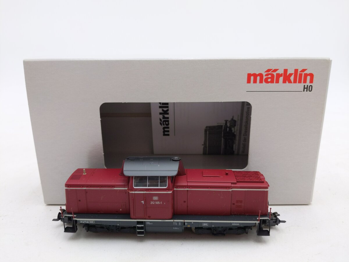 Marklin 37000 HO Scale DB Diesel Switcher #212 105-1