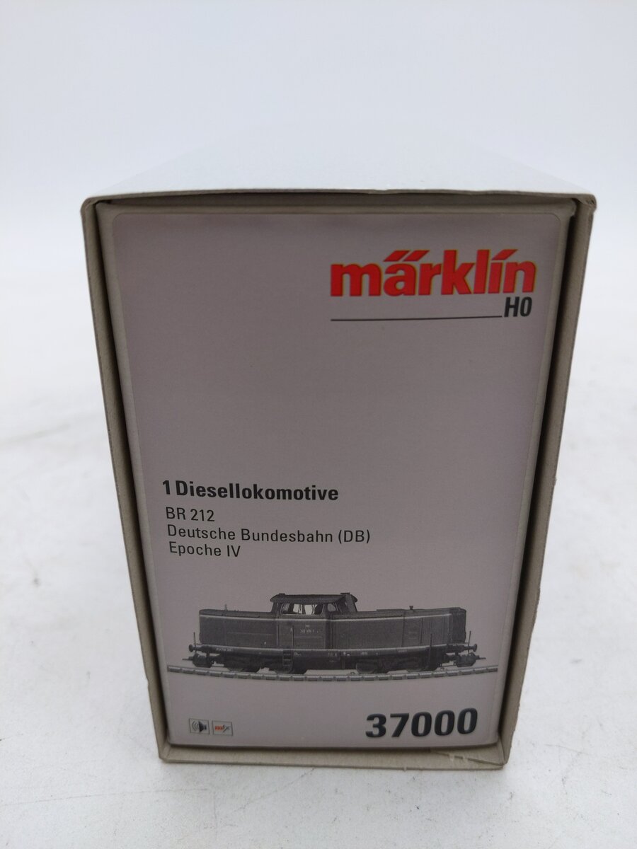 Marklin 37000 HO Scale DB Diesel Switcher #212 105-1