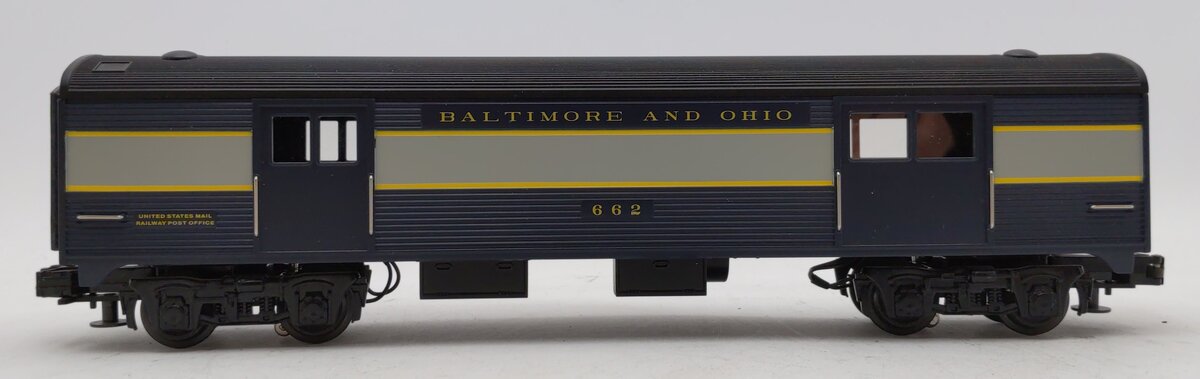 MTH 30-6111B O Gauge B&O Streamlined Baggage Car EX/Box