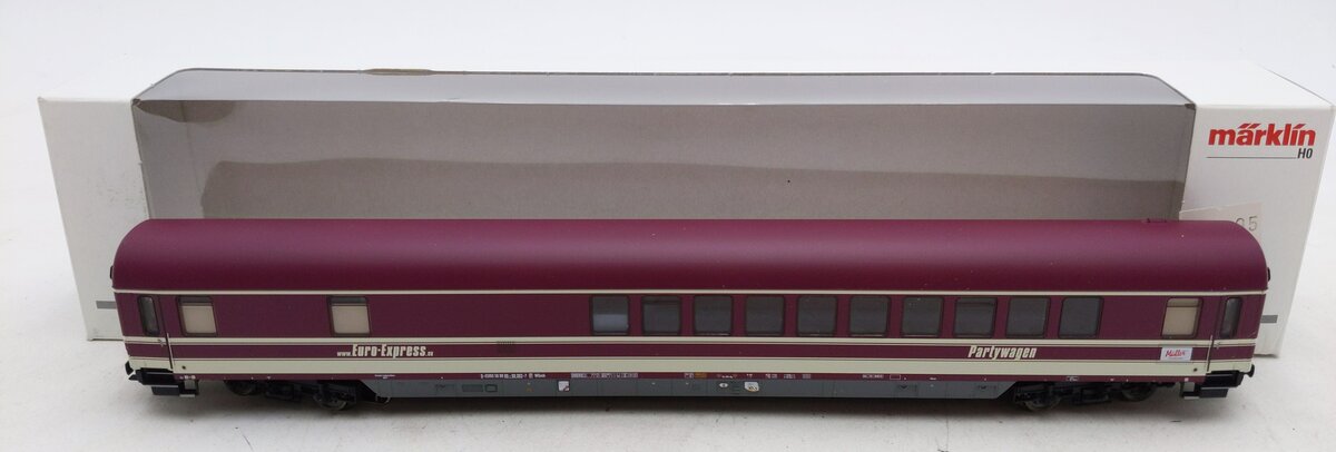 Marklin 43948 HO Euro Express Type WGmh 804/854 Entertainment Car