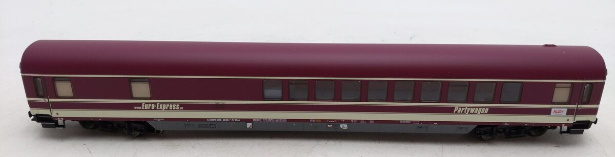 Marklin 43948 HO Euro Express Type WGmh 804/854 Entertainment Car