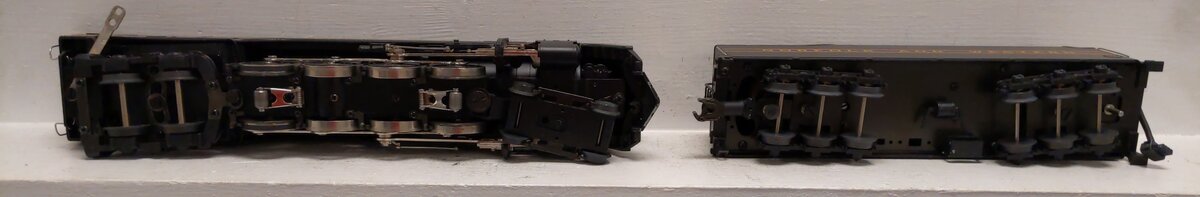 MTH 20-3024-1 O Gauge N&W J-Class 4-8-4 Steam Locomotive & Tender #611 w/PS1 EX/Box