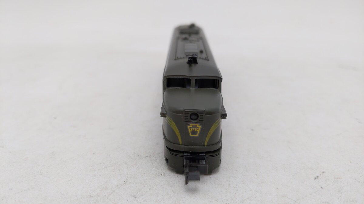 Con-Cor N Scale Pennsylvania Diesel Locomotive #5750 EX