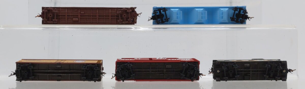 Micro-Trains Assorted N Scale Freight Cars [5] LN/Box