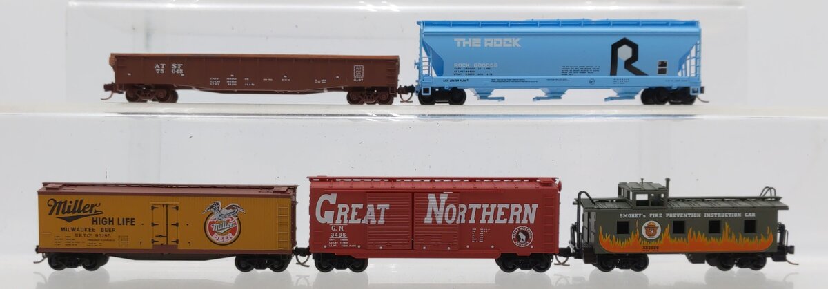 Micro-Trains Assorted N Scale Freight Cars [5] LN/Box