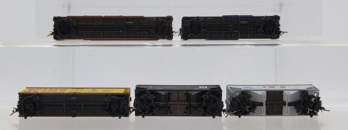 Micro-Trains Assorted N Scale Freight Cars [5] EX/Box